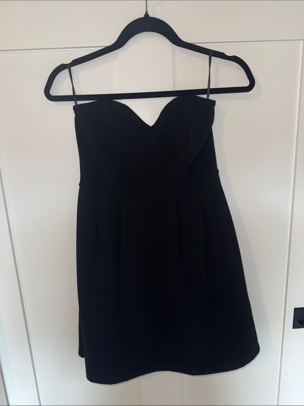 Black Spaghetti Strap Sweetheart Mini Dress